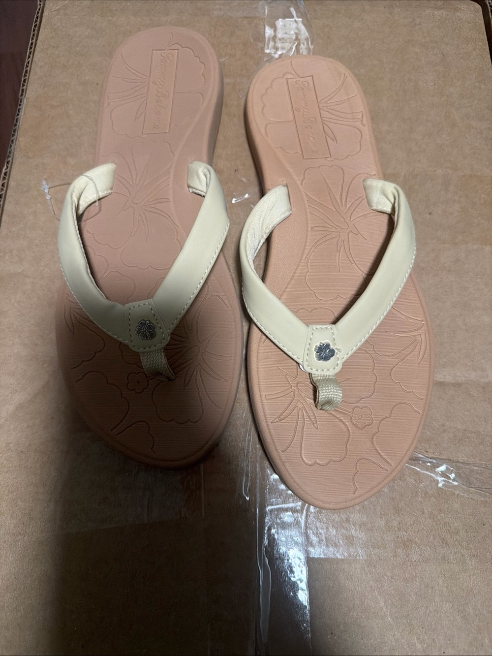 Tommy Bahama Women's Flip Flop Thong Sandal in Size 9